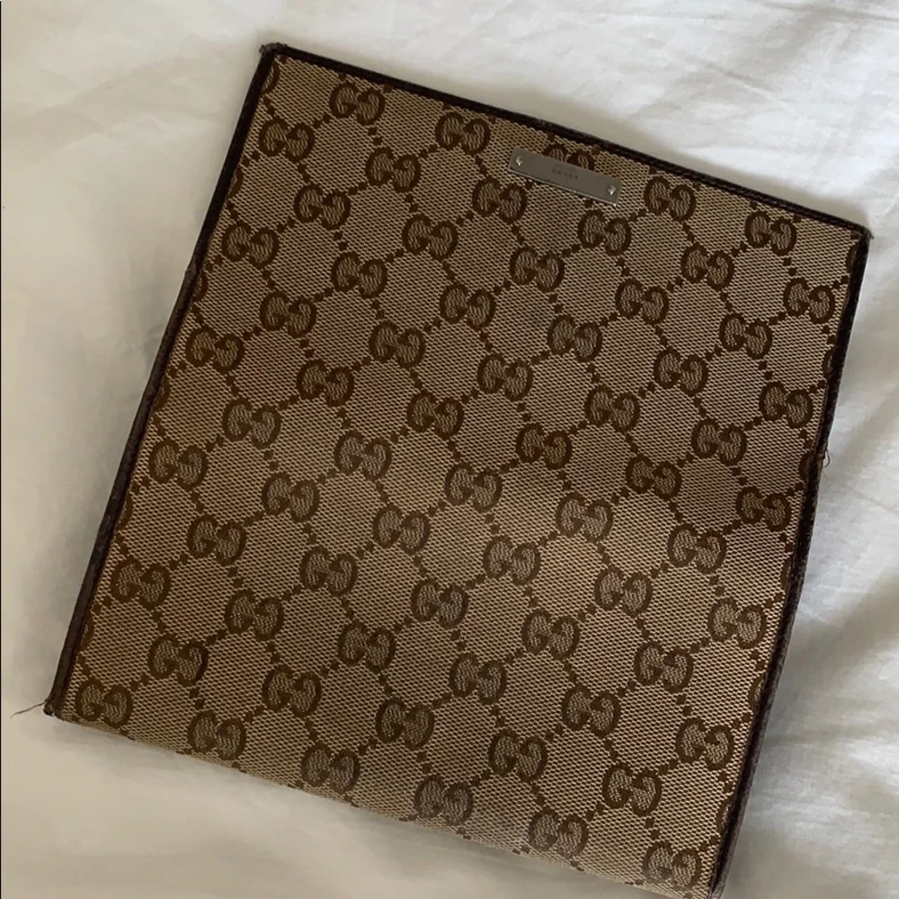 Gucci Brown Monogram Canvas Crossbody Bag with Dark Brown Trim - Picture 4 of 8